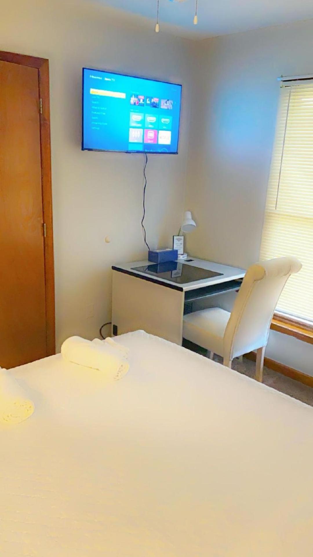 B1 Guest House Hope Mills Экстерьер фото